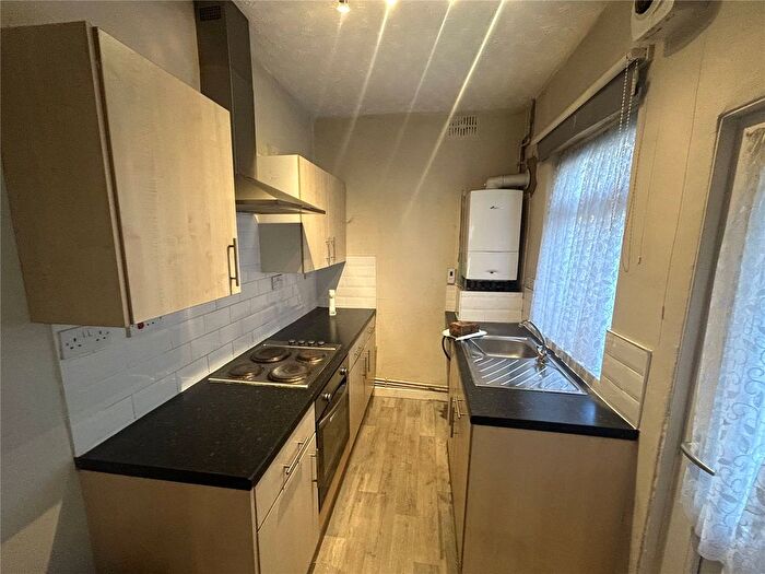 2 Bedroom Terraced House To Rent In Ratcliffe Road, Loughborough, Leicestershire, LE11