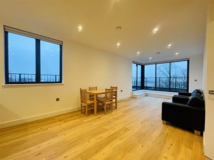 1 Bedroom Flat To Rent In Farnborough Road, Farnborough, GU14