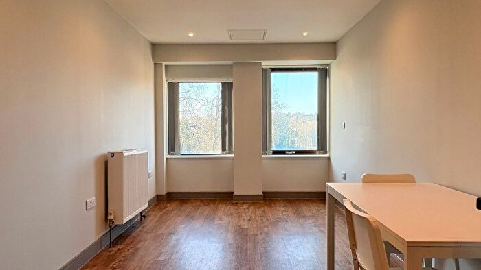 Studio To Rent In Week Street, Maidstone, ME14