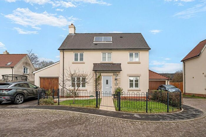 4 Bedroom Detached House For Sale In Openshaw Gardens, Cheddar, BS27