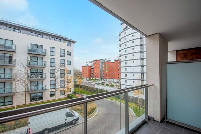 1 Bedroom Flat To Rent In Kew Bridge West, Kew Bridge, Brentford, TW8