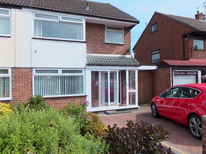 3 Bedroom Semi-Detached House To Rent In Grasmere Road, Maghull, Liverpool, Merseyside, L31
