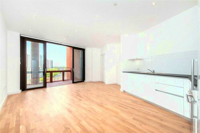 1 Bedroom Flat To Rent In Kingsland Road, Haggerston, E8