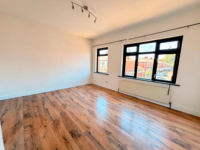 1 Bedroom Terraced House To Rent In Lancaster Avenue, Barking, IG11