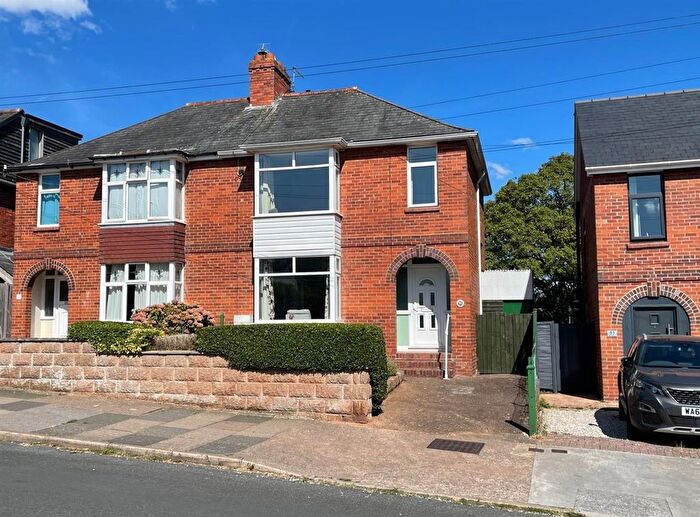 3 Bedroom Semi-Detached House For Sale In Hamlin Lane, Exeter, EX1