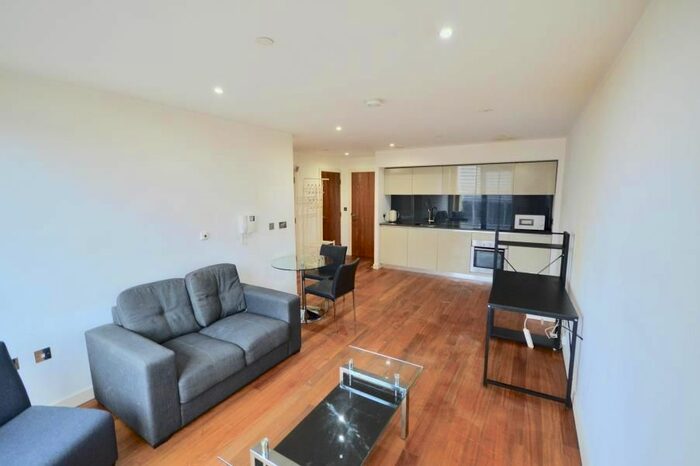 1 Bedroom Flat To Rent In City Lofts, St Pauls Square, S1