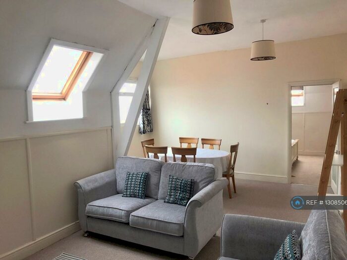 2 Bedroom Flat To Rent In Wells Road, Bristol, BS4