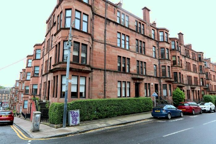 3 Bedroom Flat To Rent In Kersland Street, Glasgow, G12