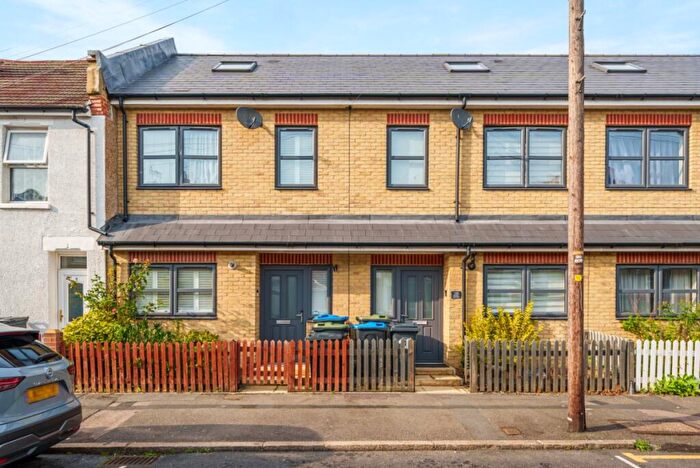 3 Bedroom House To Rent In Zion Place, Thornton Heath, CR7