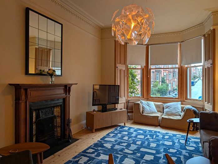2 Bedroom Flat To Rent In Montpelier Terrace, Edinburgh, EH10