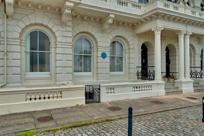 2 Bedroom Flat To Rent In Elliot Terrace, Plymouth, PL1