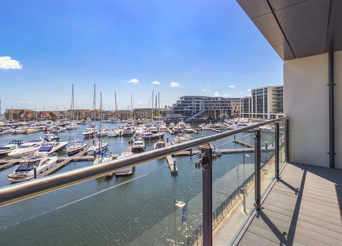 2 Bedroom Flat To Rent In The Blake Building, Ocean Village, Southampton, SO14