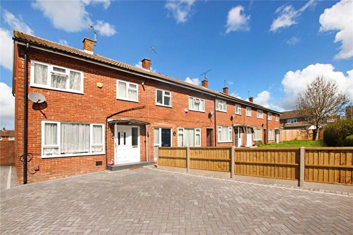 2 Bedroom Terraced House To Rent In Cherrytree Walk, Houghton Regis, Dunstable, LU5