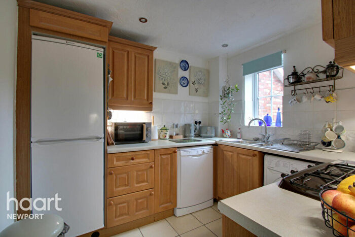 3 Bedroom End Of Terrace House For Sale In Dunraven Drive, Newport, NP10