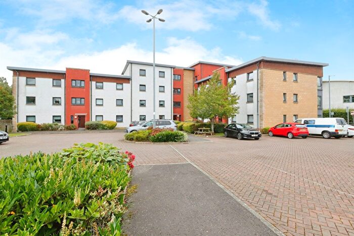 2 Bedroom Flat For Sale In Lowland Court, Glasgow, G33