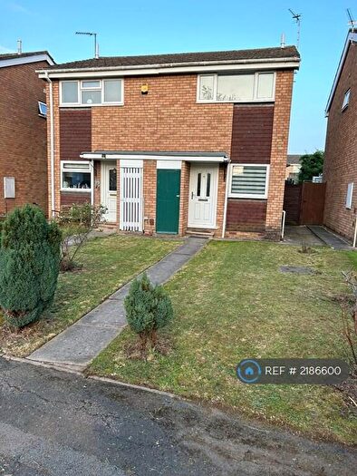 2 Bedroom Semi-Detached House To Rent In Redwood Close, Gloucester, GL1