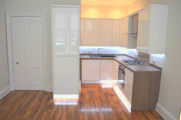 2 Bedroom Flat To Rent In Dundrennan Road, Glasgow, G42