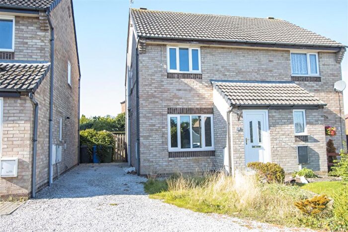 2 Bedroom Semi-detached House For Sale In Easedale Close, Linacre Woods, Chesterfield, S40