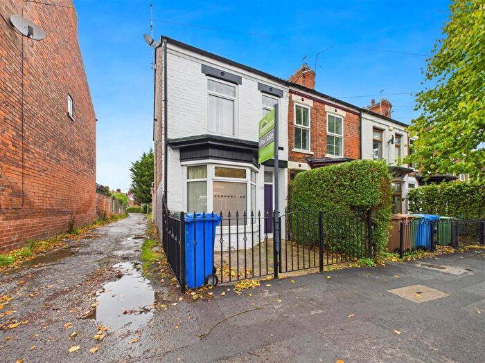 3 Bedroom End Of Terrace House For Sale In Westbourne Grove, Hessle, HU13