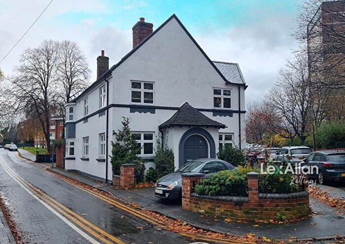 2 Bedroom Flat To Rent In Red Lion House, Lion Street, Stourbridge, DY8