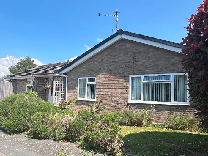 3 Bedroom Bungalow For Sale In Downland Road, Upper Beeding, West Sussex, BN44