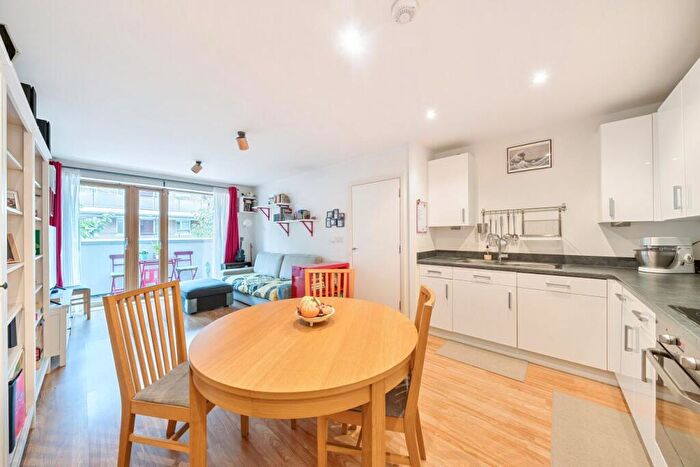 2 Bedroom Flat For Sale In Latchmere Street, Battersea, London, SW11