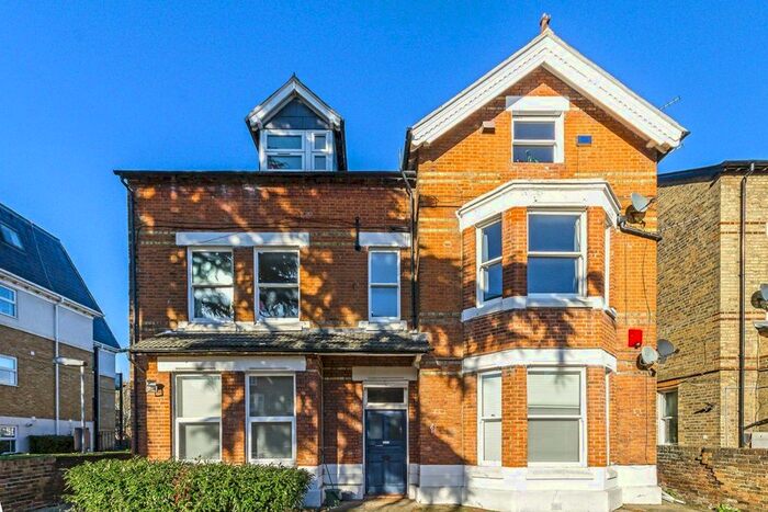 2 Bedroom Flat To Rent In Woodstock Grange, Grange Road, London, W5