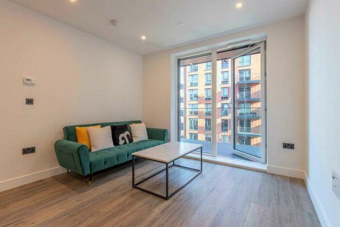 1 Bedroom Apartment To Rent In The Regent, Snow Hill Wharf, Shadwell Street, B4