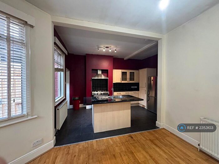 3 Bedroom Terraced House To Rent In Tottenhall Road, London, N13