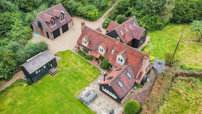 4 Bedroom Country House For Sale In Moor Common, HP14