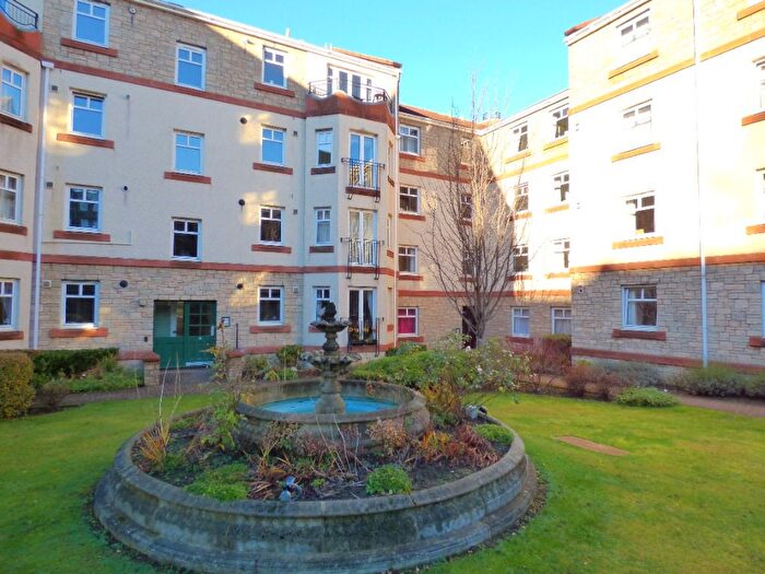 2 Bedroom Flat To Rent In Sinclair Gardens, Shandon, Edinburgh, EH11