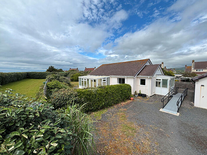 2 Bedroom Detached Bungalow For Sale In Morfa Crescent, Tywyn, Gwynedd, LL36