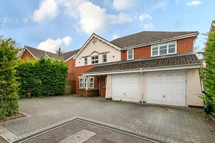 5 Bedroom Detached House For Sale In Abergavenny Gardens, Copthorne, Crawley, West Sussex, RH10