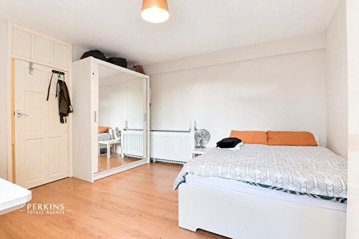 1 Bedroom Maisonette For Sale In Harrow Road, Wembley, HA9