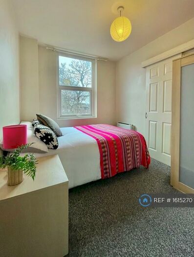 1 Bedroom Flat To Rent In Aston View, Leeds, LS13