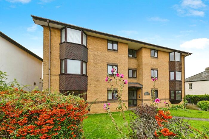 1 Bedroom Flat For Sale In Cadwell Lane, Hitchin, SG4