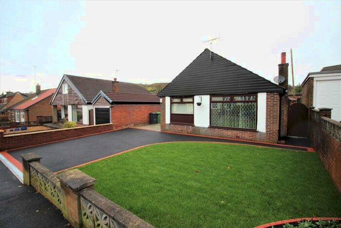 2 Bedroom Bungalow To Rent In Brooklands Drive, Oldham, OL4