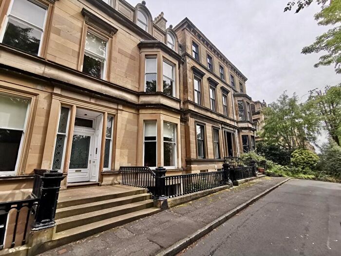 3 Bedroom Flat To Rent In Crown Terrace, Dowanhill, Glasgow, G12