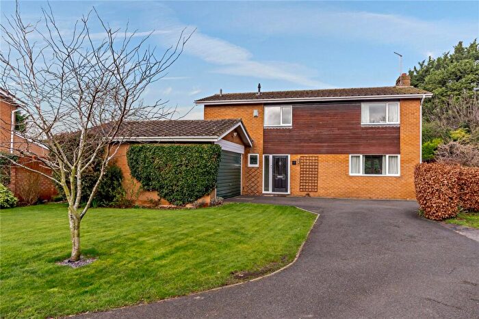 4 Bedroom Detached House For Sale In Thurston Gate, Longthorpe, Peterborough, PE3