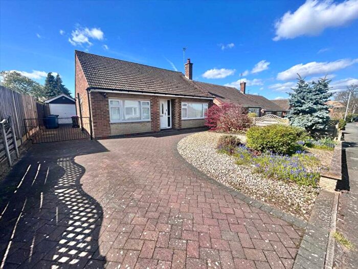 2 Bedroom Detached Bungalow For Sale In Walton Drive, Keyworth, Nottingham, NG12