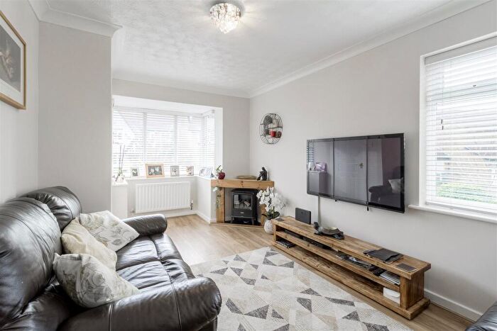 2 Bedroom Semi-Detached House For Sale In Chatsworth Drive, Gleneagles, Wellingborough, NN8