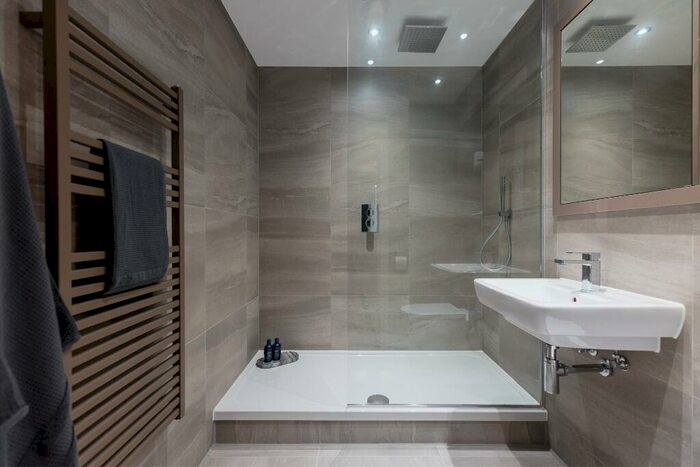 2 Bedroom Apartment To Rent In New York Square, Quarry Hill Leeds, LS2