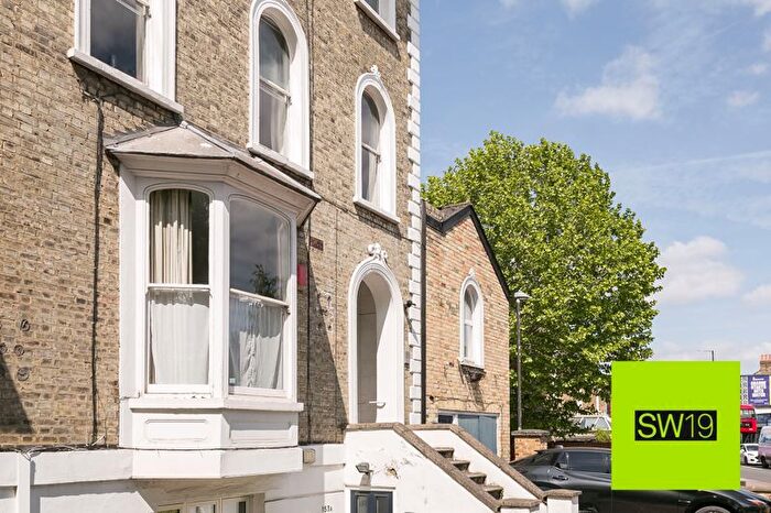 2 Bedroom Flat To Rent In Merton Road, London, SW19