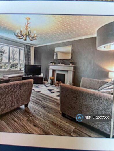 3 Bedroom Semi-Detached House To Rent In Jendale, Hull, HU7