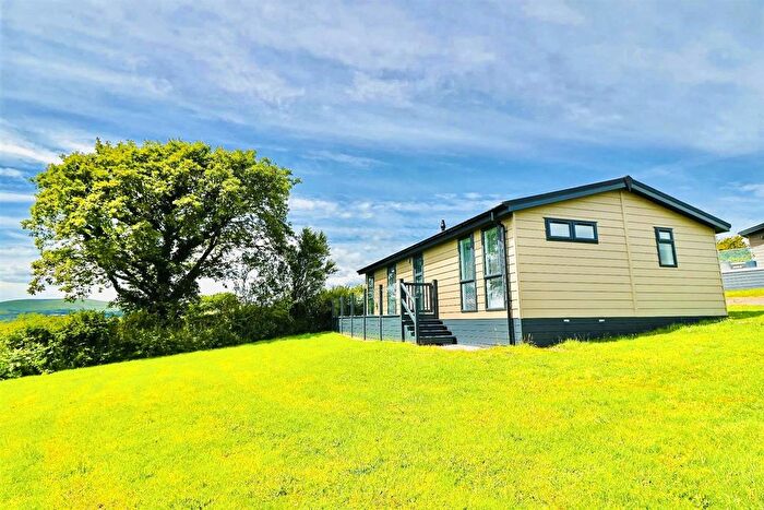 2 Bedroom Detached House For Sale In The Meadows, Avonwick, TQ10
