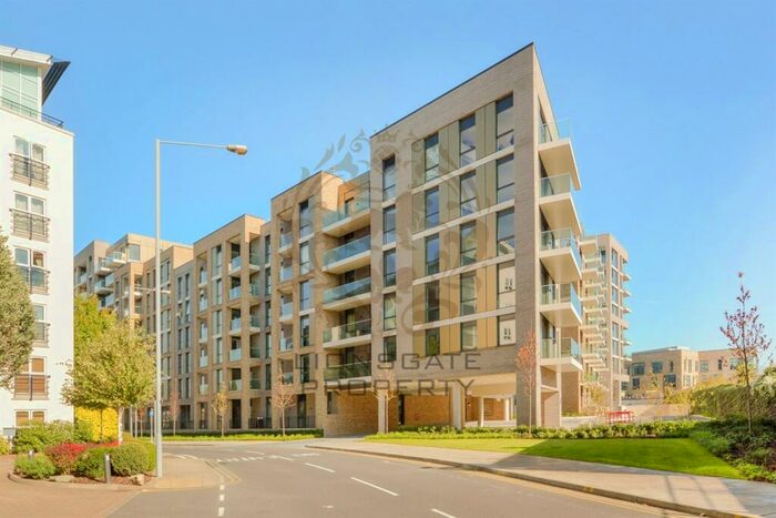 2 Bedroom Apartment To Rent In Queenshurst Square, KT2