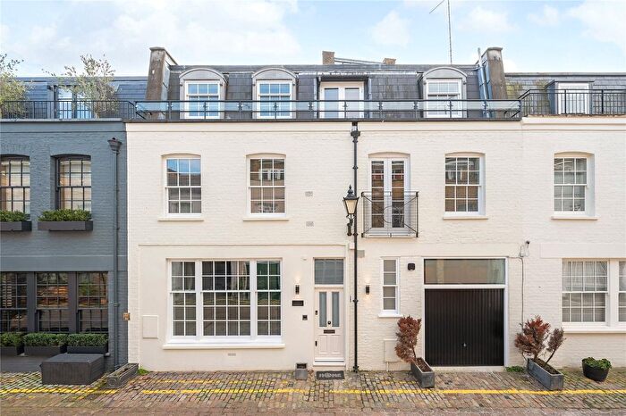 3 Bedroom Mews To Rent In Princes Gate Mews, London, SW7