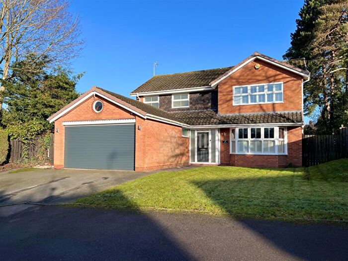 4 Bedroom Detached House For Sale In Wannerton Road, Blakedown, Kidderminster, DY10