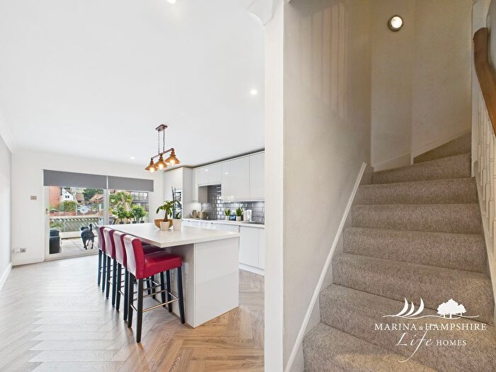 3 Bedroom Town House For Sale In Bryher Island, Port Solent, PO6