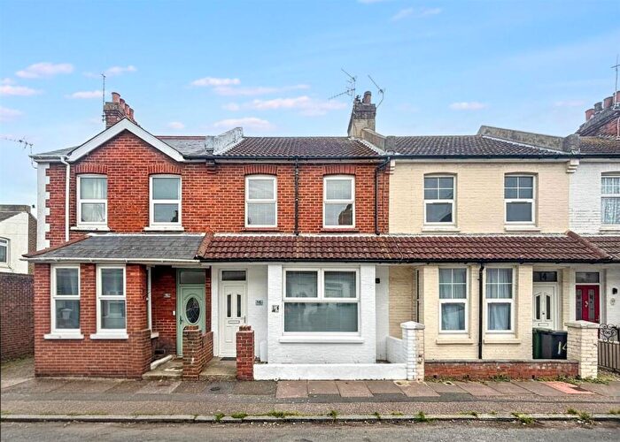 2 Bedroom Terraced House For Sale In Clarence Road, Eastbourne, BN22